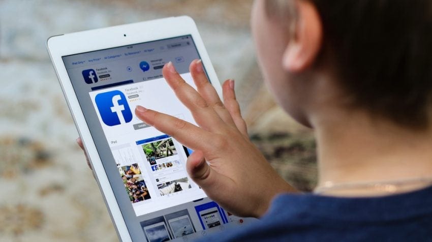 Facebook Contest Sparks Dialogue, Collects Valuable Info