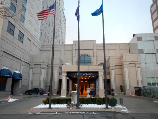 the-ritz-carlton-pentagon